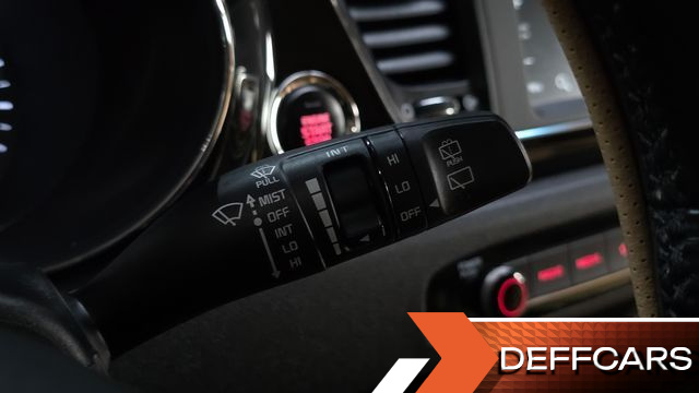 Kia CARNIVAL 9-Seater Hi-Limousine Noblesse Special купить на сайте DeffCars