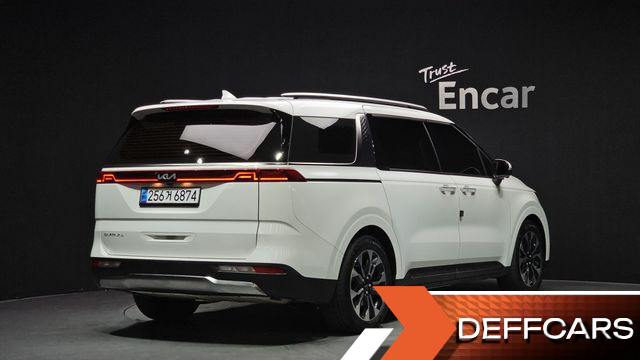 Kia CARNIVAL 9-Seater Signature купить на сайте DeffCars