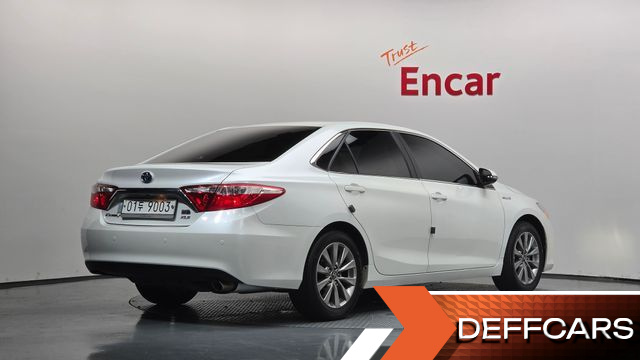 Toyota CAMRY Hybrid XLE купить на сайте DeffCars