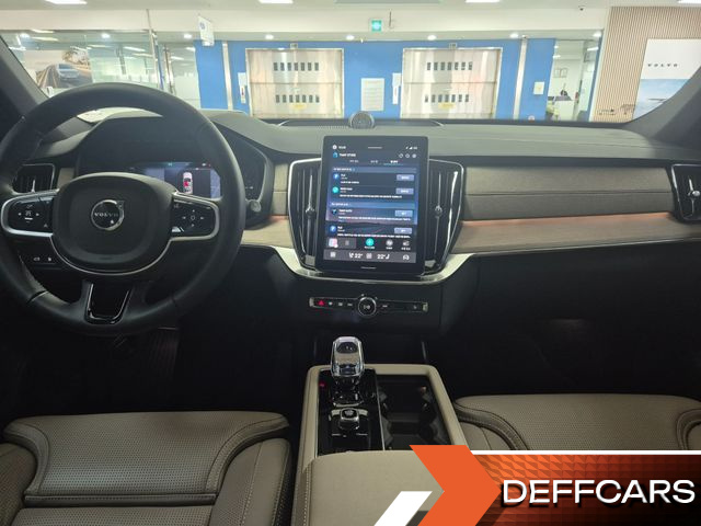 Volvo XC90 T8 Ultra Dark Hybrid купить на сайте DeffCars
