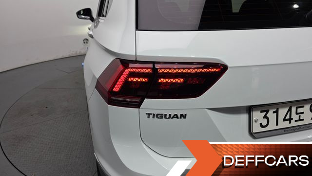 Volkswagen TIGUAN 2.0 TDI Premium купить на сайте DeffCars
