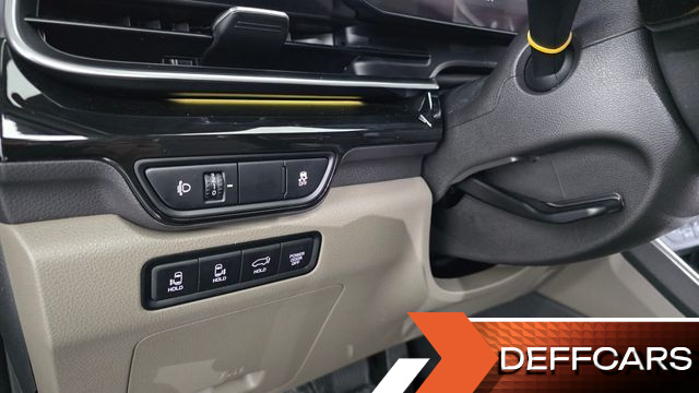 Kia CARNIVAL Gasoline 7-Seater Signature купить на сайте DeffCars