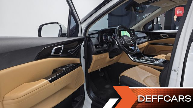 Kia CARNIVAL 9-Seater Noblesse купить на сайте DeffCars