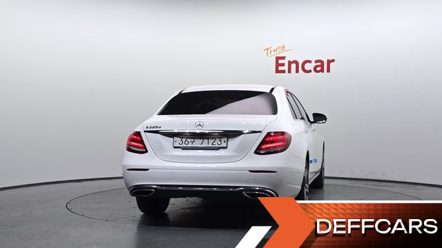 Mercedes E-CLASS E220d Avantgarde купить на сайте DeffCars