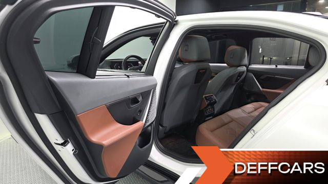 BMW 5-SERIES 530i xDrive M Sport купить на сайте DeffCars