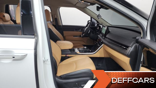 Kia CARNIVAL 9-Seater Noblesse купить на сайте DeffCars