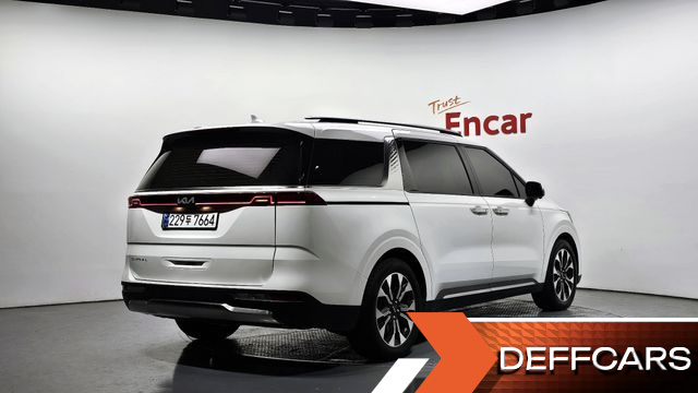 Kia CARNIVAL 9-Seater Noblesse купить на сайте DeffCars