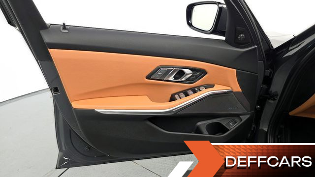 BMW 3-SERIES 320i M Sport купить на сайте DeffCars