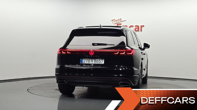 Volkswagen TOUAREG 3.0 TDI Prestige купить на сайте DeffCars