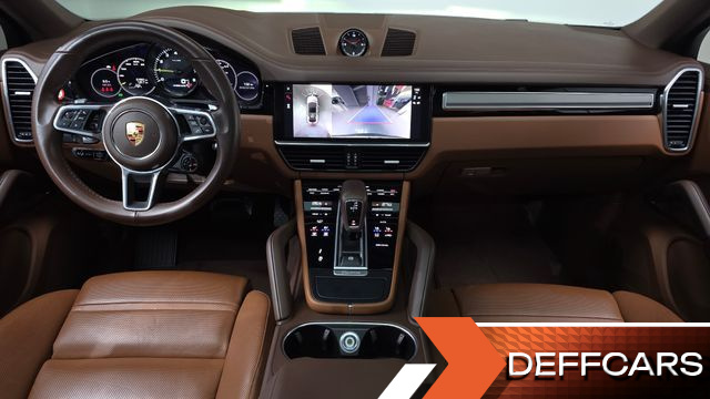 Porsche CAYENNE 3.0 E-HYBRID COUPE PLATINUM EDITION купить на сайте DeffCars