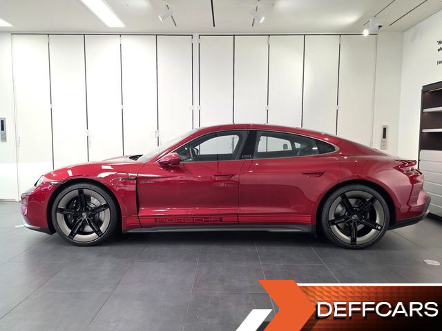 Porsche TAYCAN Turbo купить на сайте DeffCars