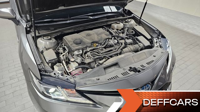 Toyota CAMRY 2.5 LE Hybrid купить на сайте DeffCars