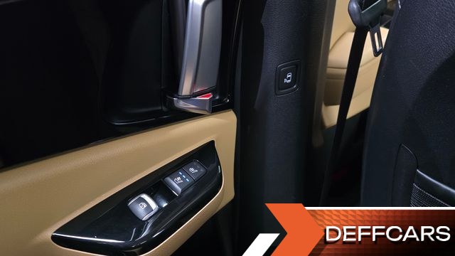 Kia CARNIVAL 9-Seater Noblesse купить на сайте DeffCars