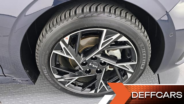 Kia K5 Signature купить на сайте DeffCars