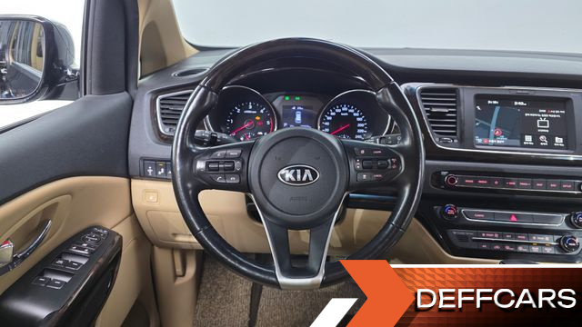 Kia CARNIVAL 9-Seater Prstige купить на сайте DeffCars