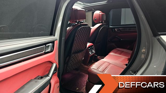 Porsche CAYENNE 3.0 PLATINUM EDITION купить на сайте DeffCars