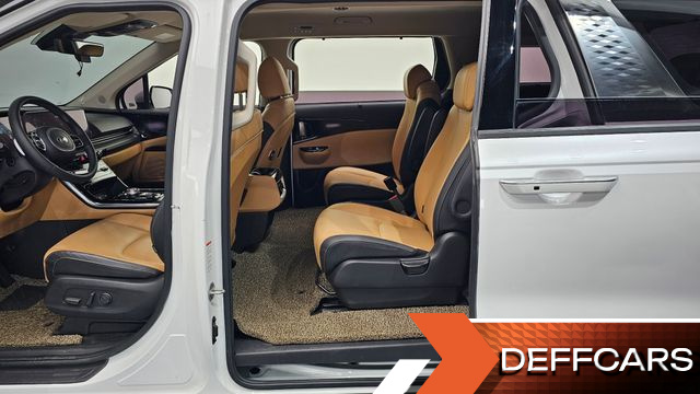 Kia CARNIVAL 9-Seater Signature купить на сайте DeffCars