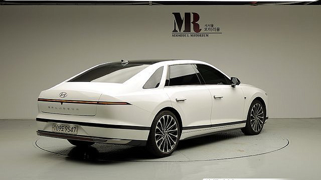 Hyundai GRANDEUR 3,5 Gasoline 4WD Calligraphy купить на сайте DeffCars