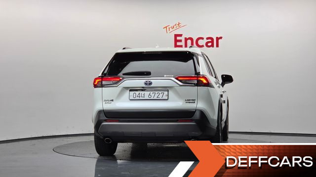 Toyota RAV4 2.5 4WD Hybrid купить на сайте DeffCars