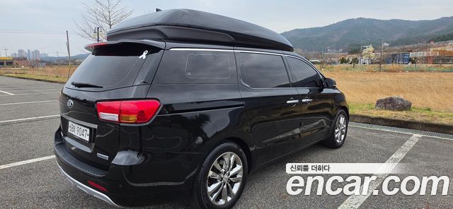 Kia CARNIVAL 9-seater Hi-Limousine Prestige High roof купить на сайте DeffCars