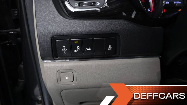 Kia CARNIVAL 7-Seater Limousine VIP купить на сайте DeffCars