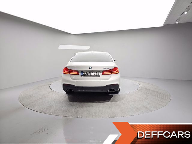 BMW 5-SERIES 520i M Sport купить на сайте DeffCars