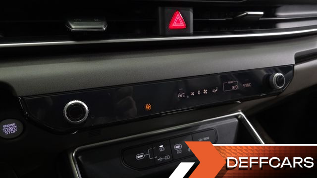 Kia CARNIVAL 9-Seater Noblesse купить на сайте DeffCars