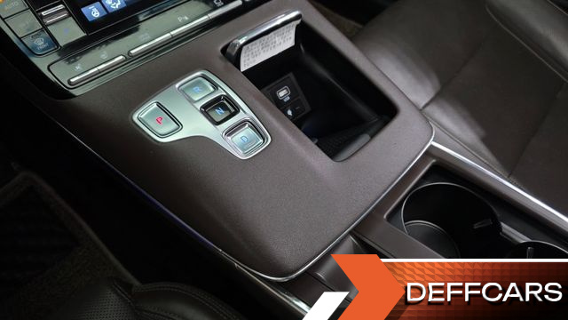 Hyundai GRANDEUR 2.5 Premium Choice купить на сайте DeffCars