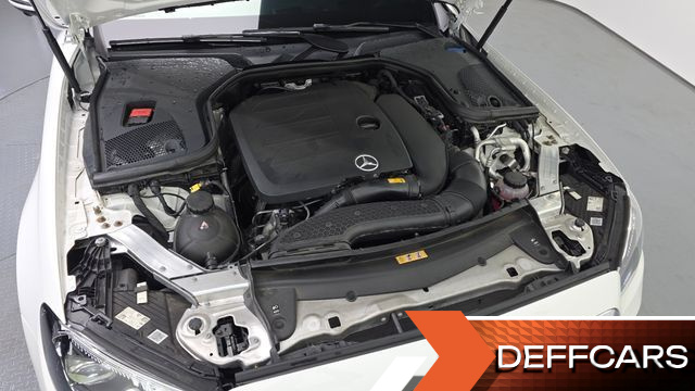 Mercedes E-CLASS E350 4MATIC Exclusive купить на сайте DeffCars