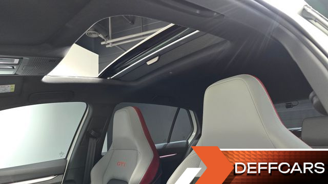 Volkswagen GOLF 2.0 GTI купить на сайте DeffCars