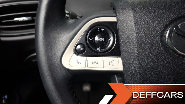 Toyota PRIUS 1.8 E купить на сайте DeffCars