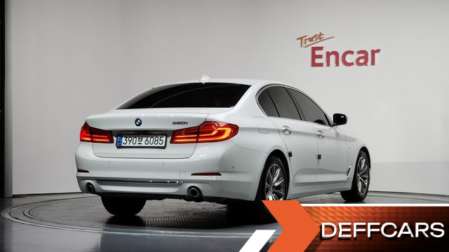 BMW 5-SERIES 520i Luxury купить на сайте DeffCars
