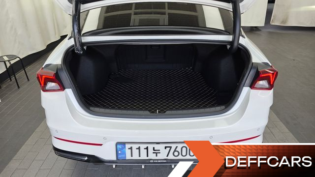 Kia K5 2.0 Signature купить на сайте DeffCars