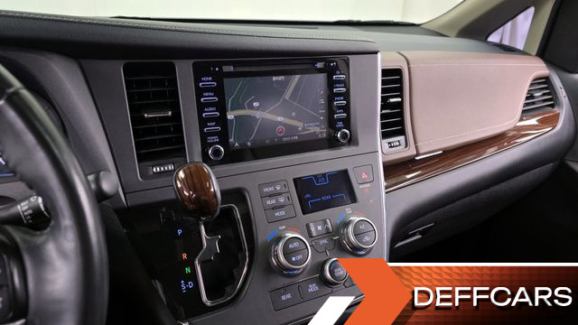 Toyota SIENNA 3.5 AWD купить на сайте DeffCars