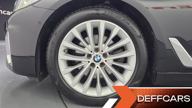 BMW 5-SERIES 520i Luxury купить на сайте DeffCars