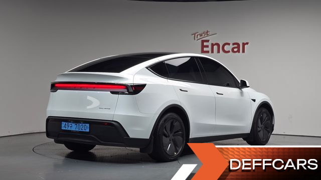 Tesla MODEL Y Long Range AWD купить на сайте DeffCars