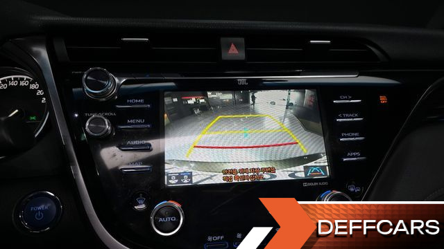 Toyota CAMRY 2.5 XLE Hybrid купить на сайте DeffCars