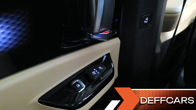 Kia CARNIVAL Gasoline 9-Seater Signature купить на сайте DeffCars