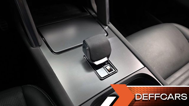 Land Rover DISCOVERY SPORT P250 Dynamic SE купить на сайте DeffCars