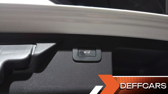 Land Rover DISCOVERY SPORT P250 Dynamic SE купить на сайте DeffCars