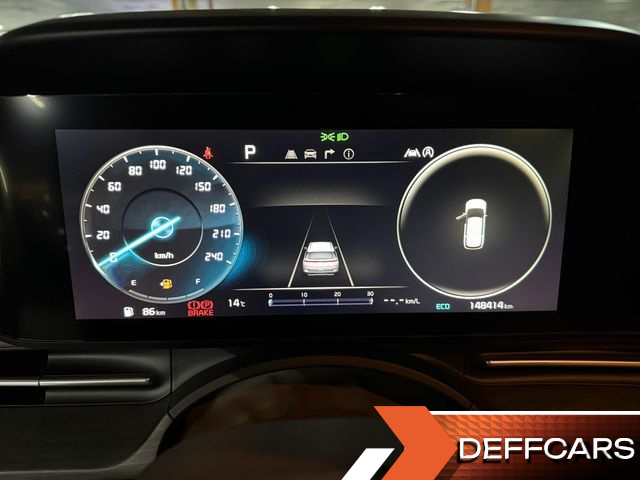 Kia CARNIVAL 9-Seater Signature купить на сайте DeffCars