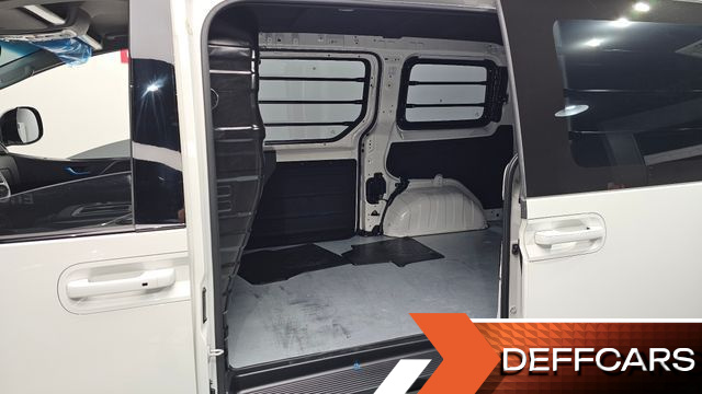 Hyundai STARIA L3.5 Cargo 3-Seater Modern купить на сайте DeffCars