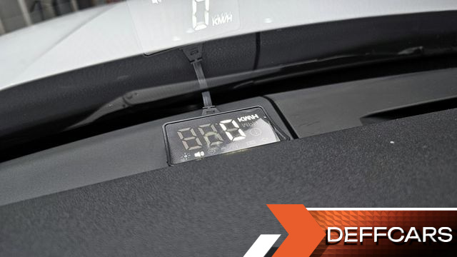 Land Rover DISCOVERY D250 S купить на сайте DeffCars