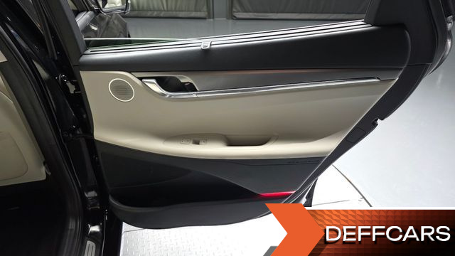 Hyundai GRANDEUR 2.5 Le Blanc купить на сайте DeffCars