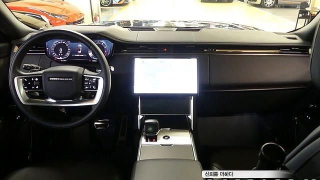 Land Rover RANGE ROVER P615 SV LWB купить на сайте DeffCars