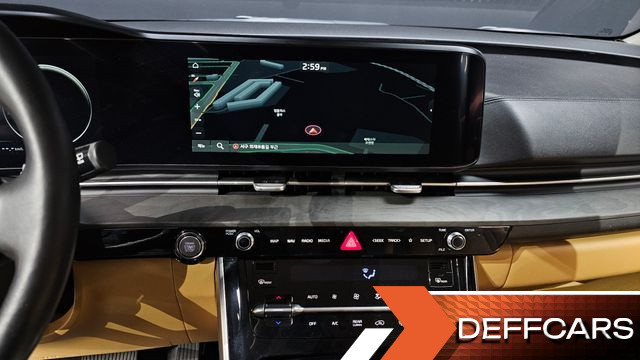 Kia CARNIVAL 9-Seater Signature купить на сайте DeffCars