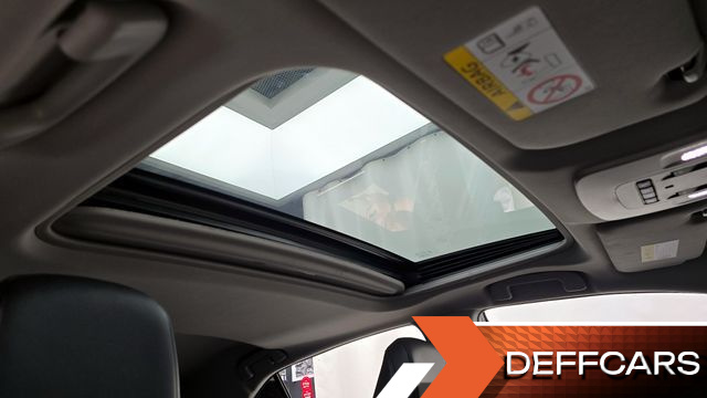 Toyota CAMRY 2.5 XLE Hybrid купить на сайте DeffCars