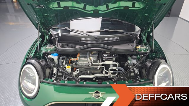 Mini COOPER SE Favoured купить на сайте DeffCars