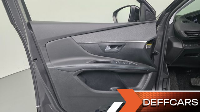 Peugeot 5008 1.2 Pure Tech Allure купить на сайте DeffCars