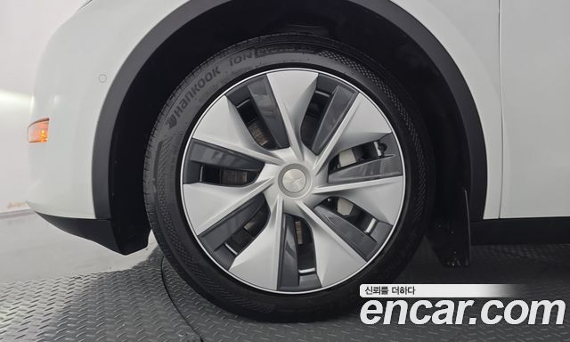 Tesla MODEL Y Long Range AWD купить на сайте DeffCars